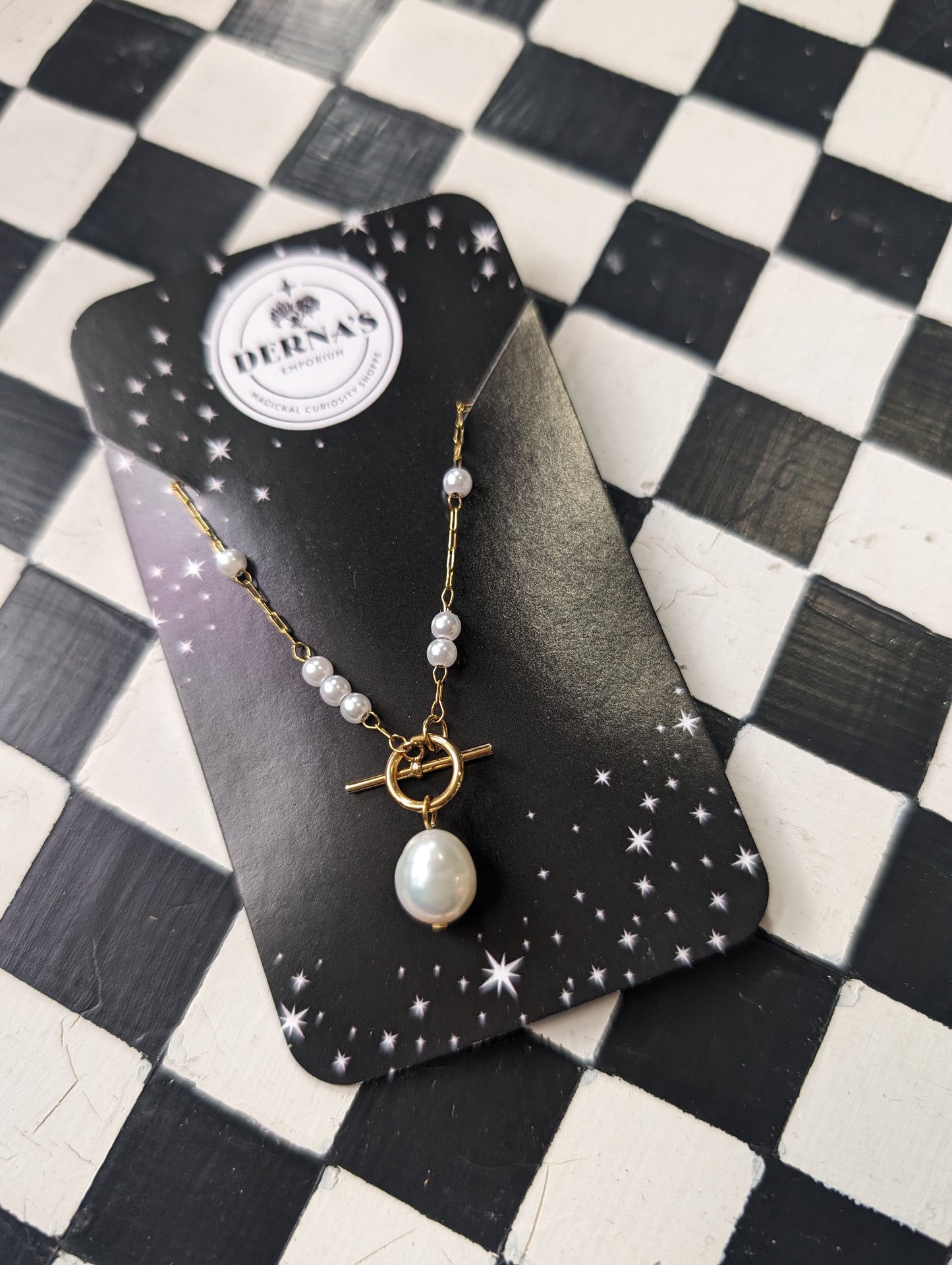 Pearl drop dainty necklace