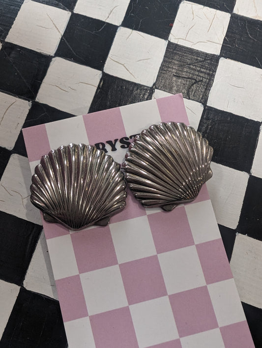 Vintage Silver shell studs